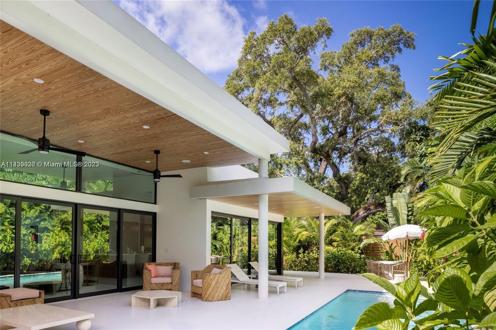 BAY HEIGHTS GROVES - Residential