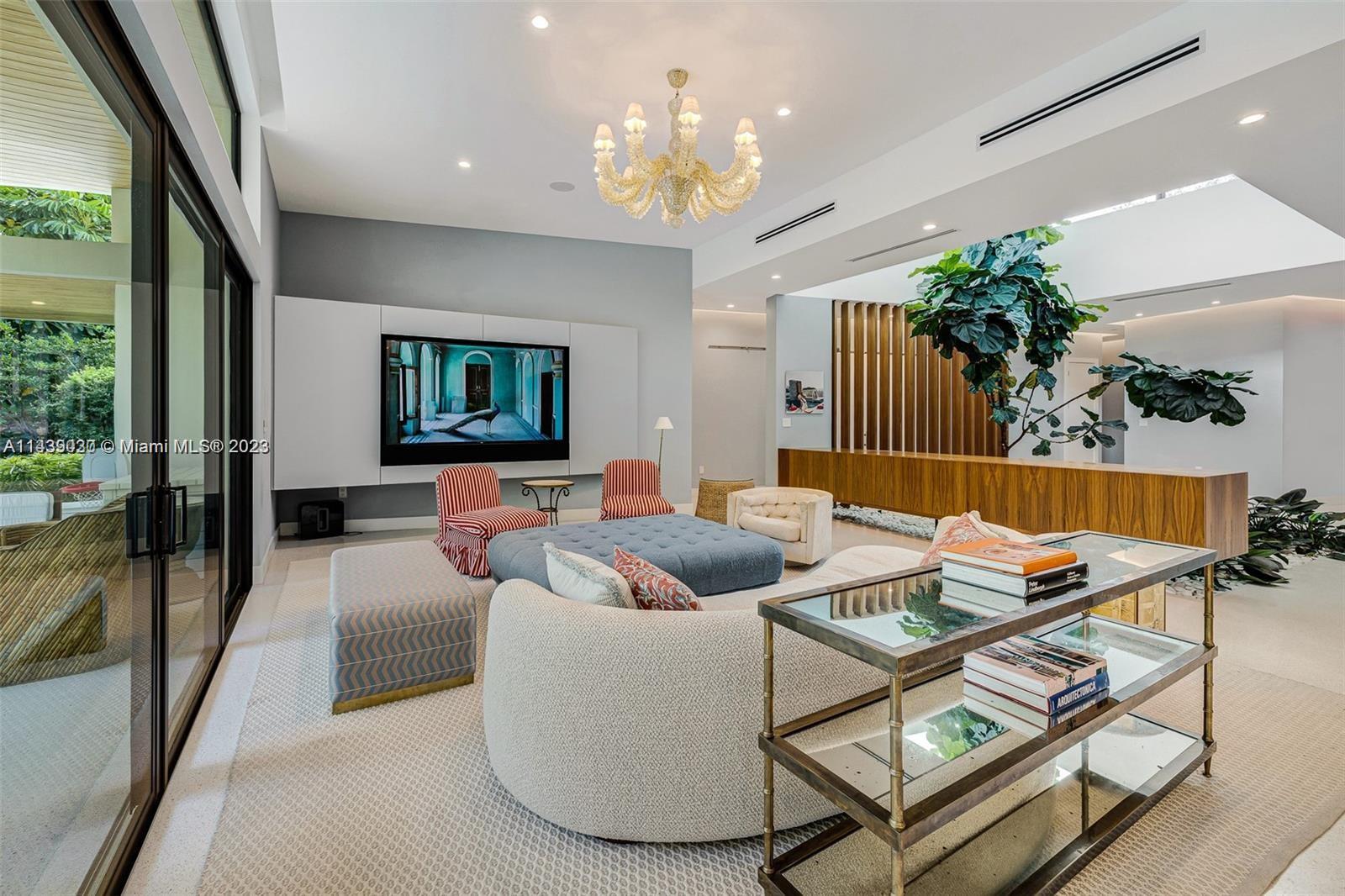 BAY HEIGHTS GROVES - Residential