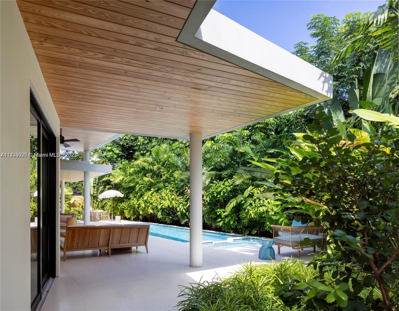 BAY HEIGHTS GROVES - Residential