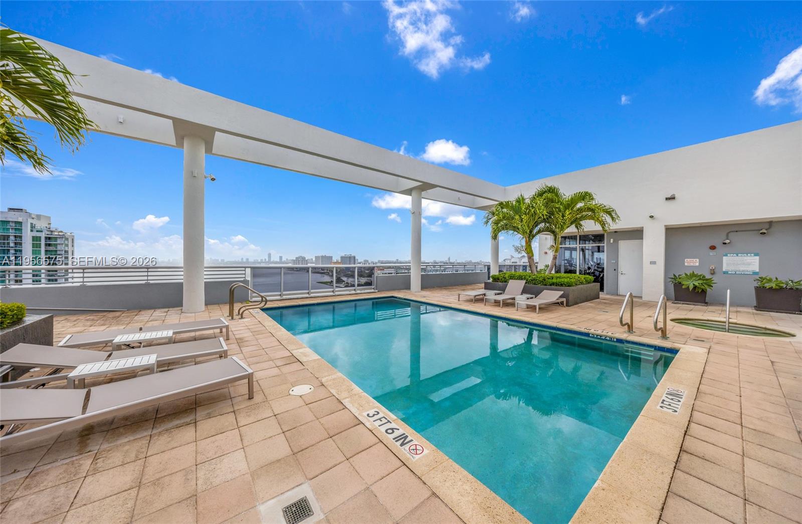 BLUE BAY TOWER CONDO - Residential