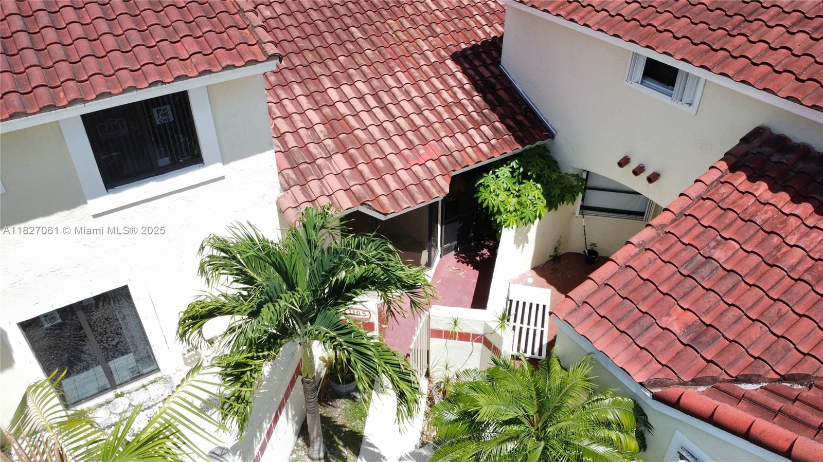 1105 San Remo Cir, Homestead, FL, 33035/$345,000 2 1105 San Remo Cir
