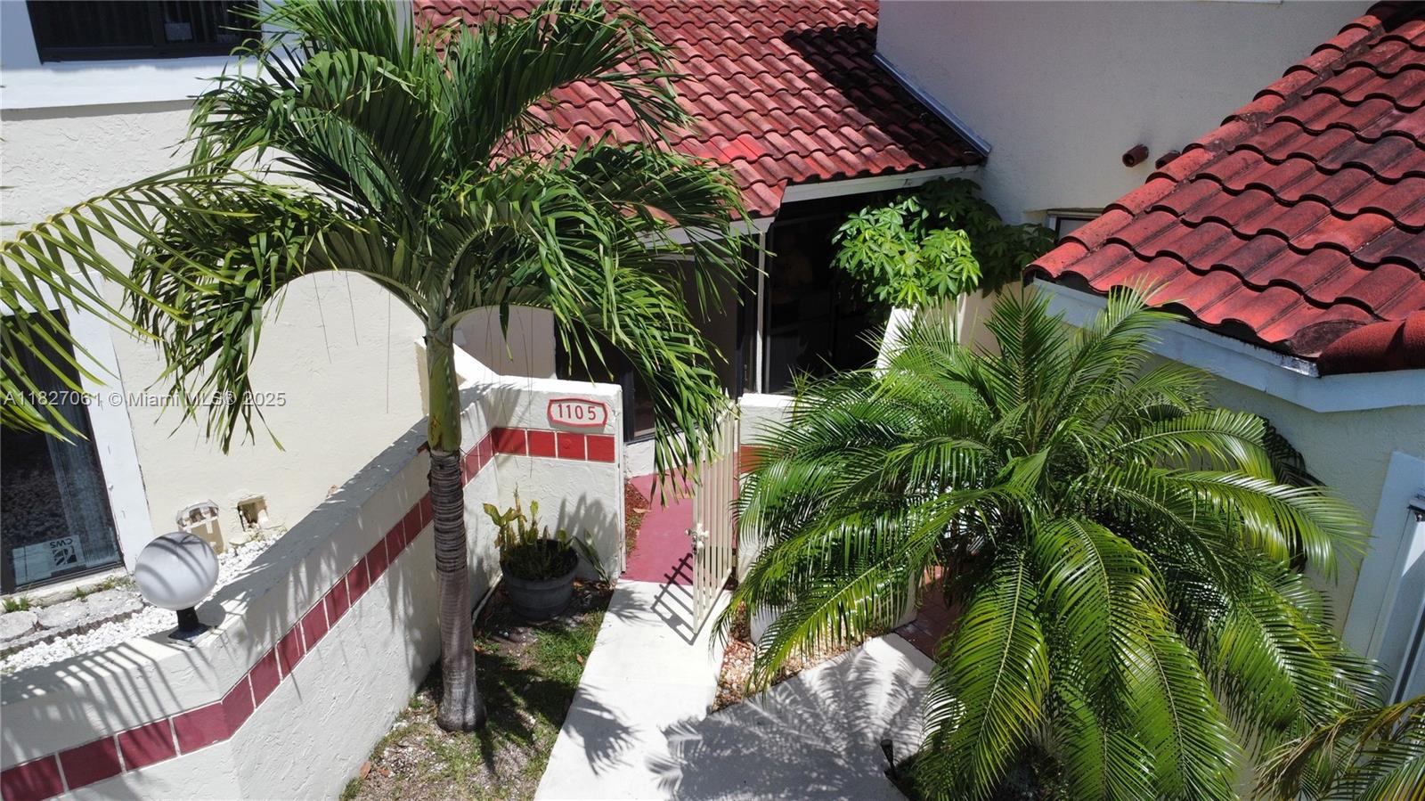 1105 San Remo Cir, Homestead, FL, 33035/$345,000 1 1105 San Remo Cir