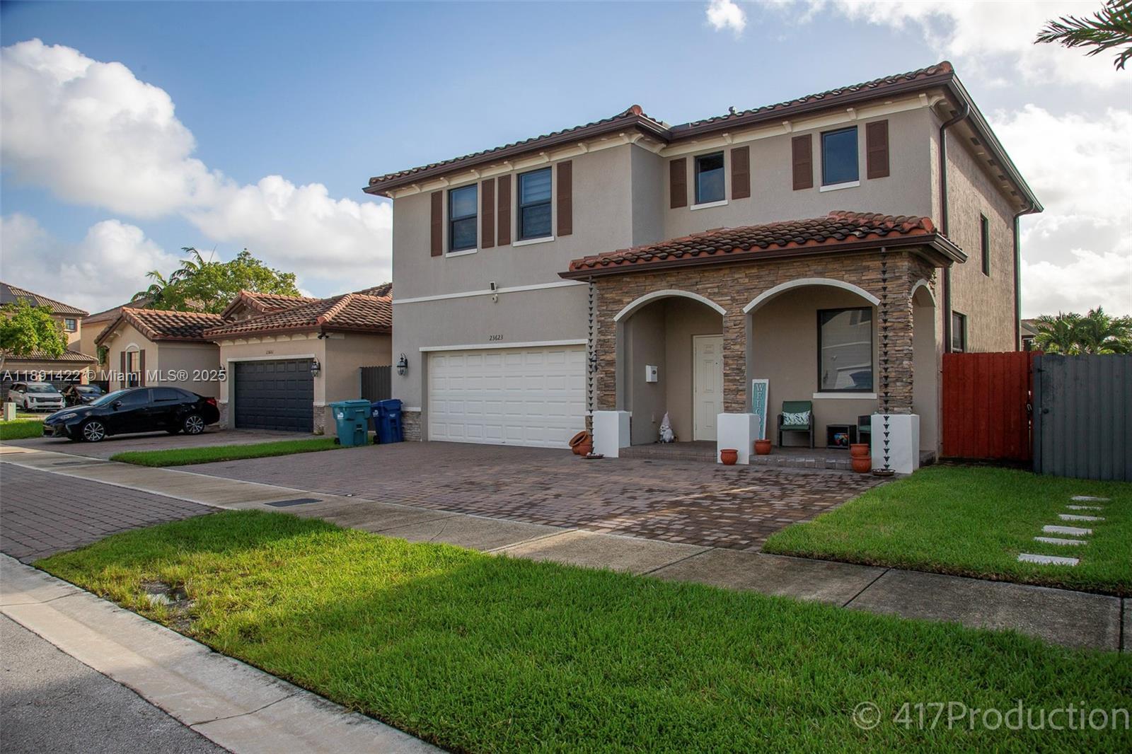 SILVER PALMS MIDTOWN - Residential
