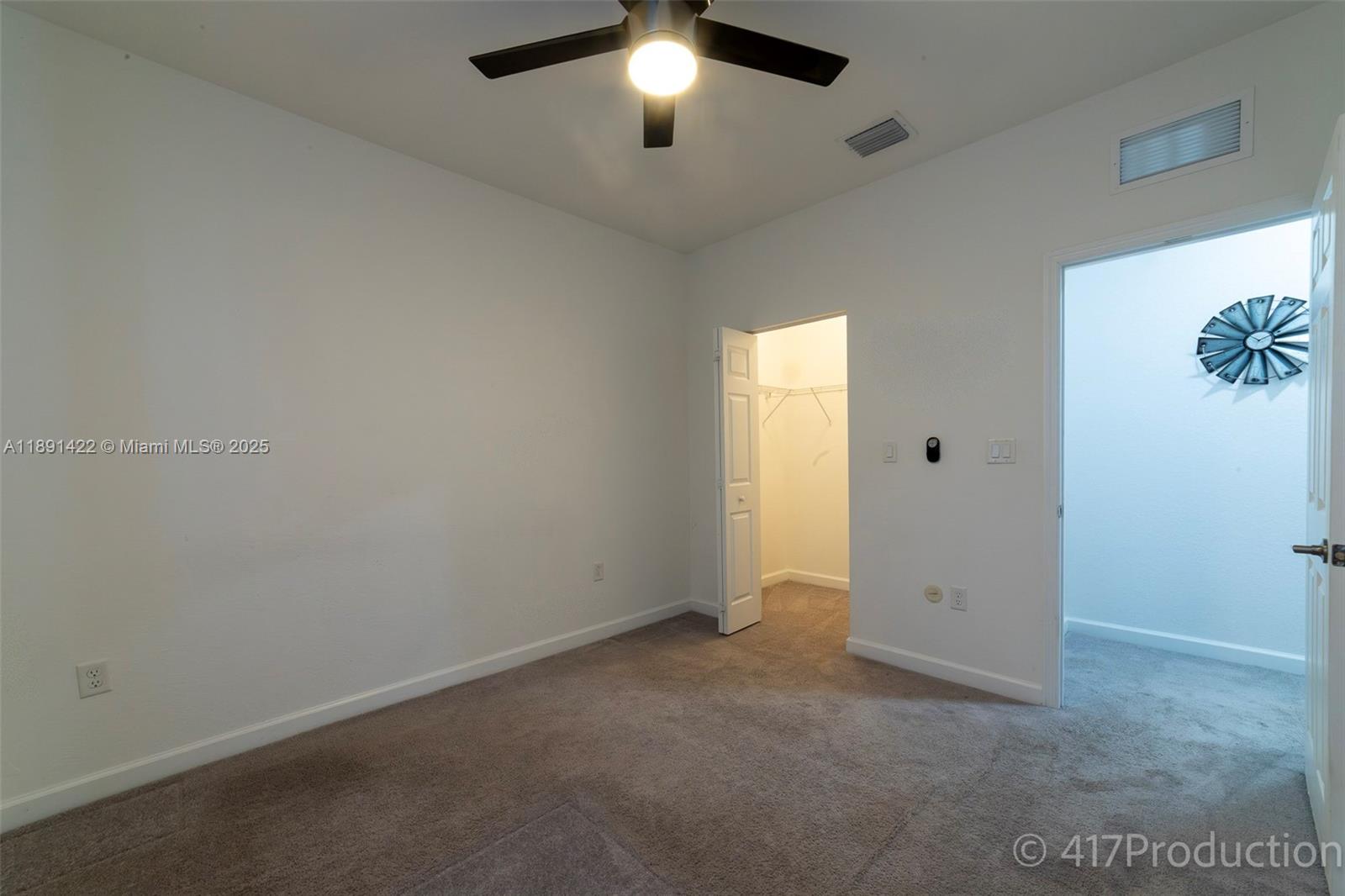 SILVER PALMS MIDTOWN - Residential