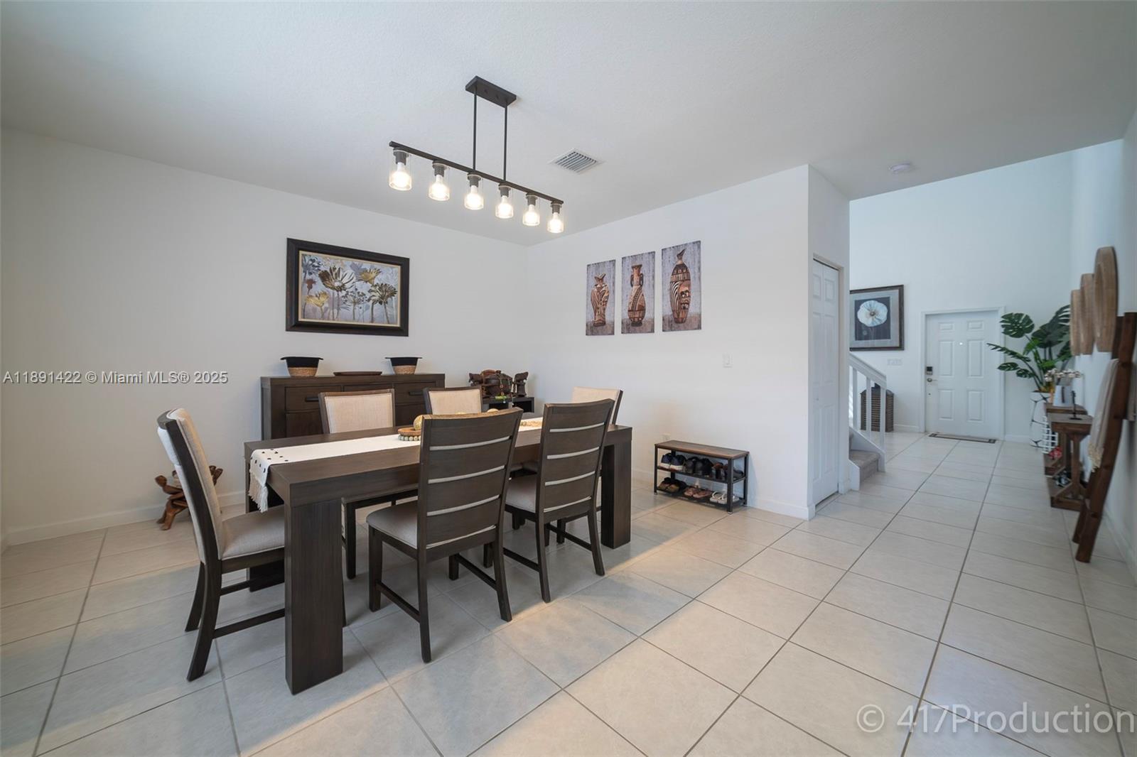 SILVER PALMS MIDTOWN - Residential