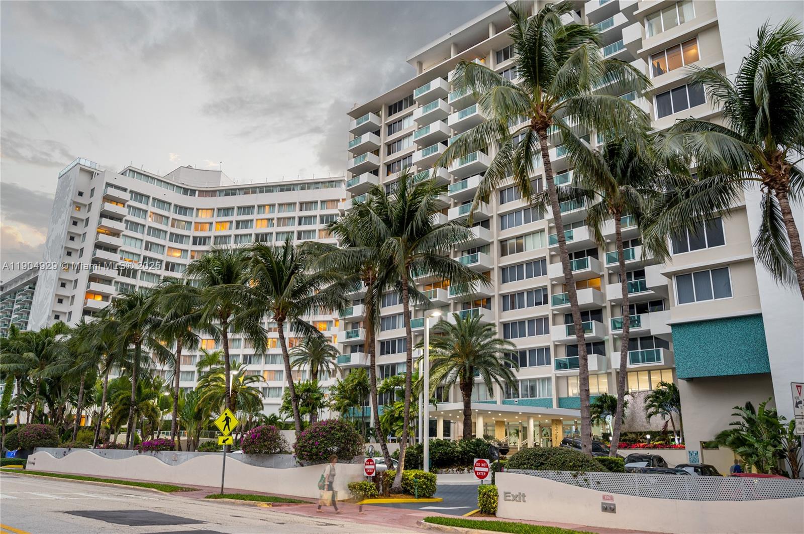 MIRADOR 1200 CONDO - Residential Lease