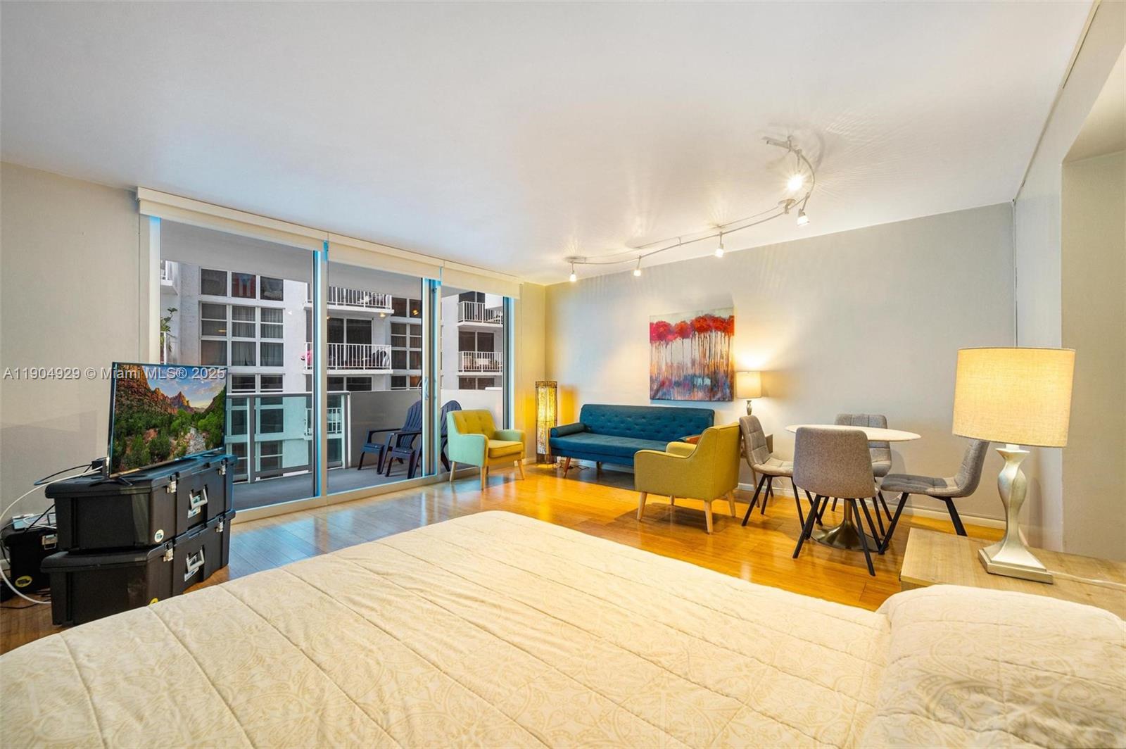 MIRADOR 1200 CONDO - Residential Lease