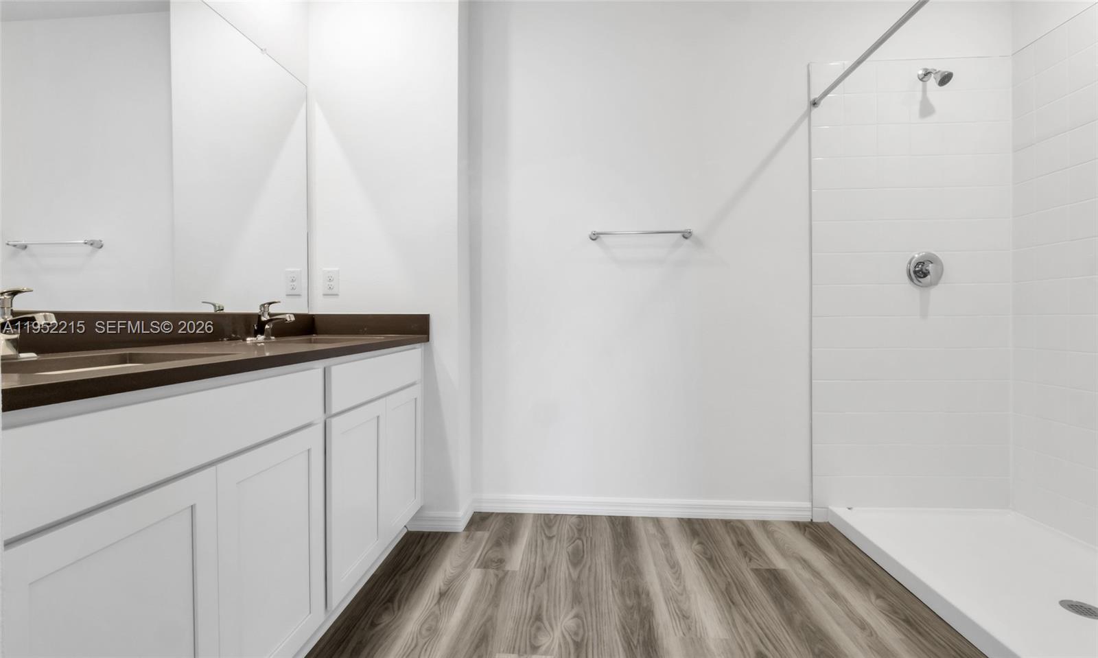 ANGELINE - Residential Lease