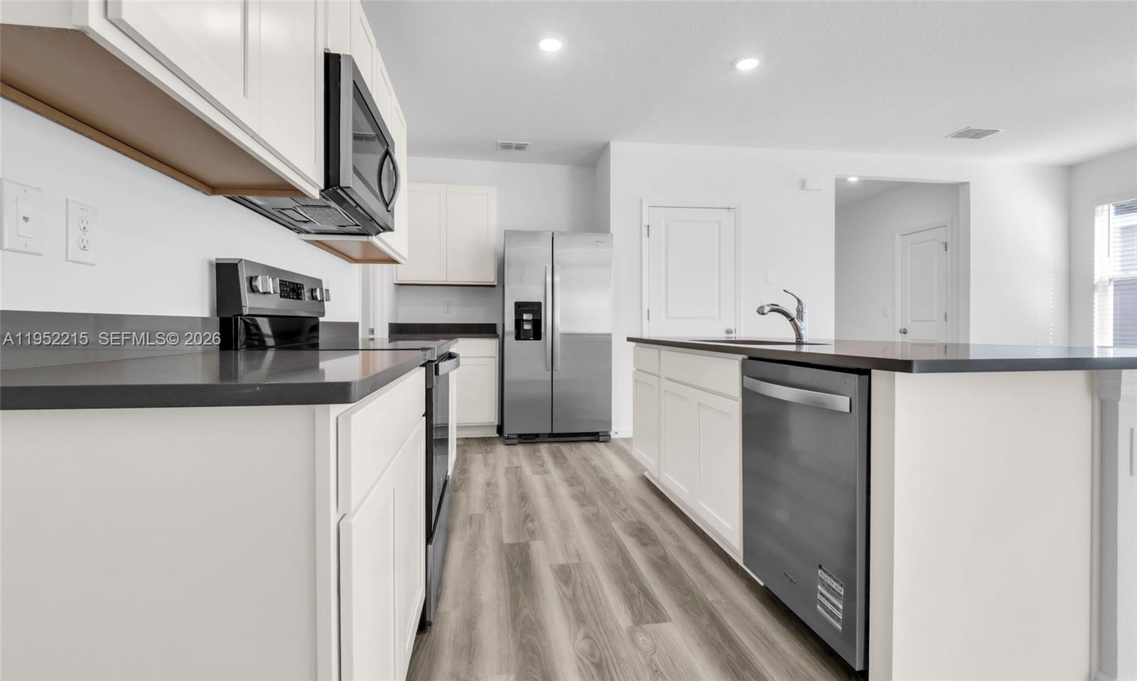 ANGELINE - Residential Lease