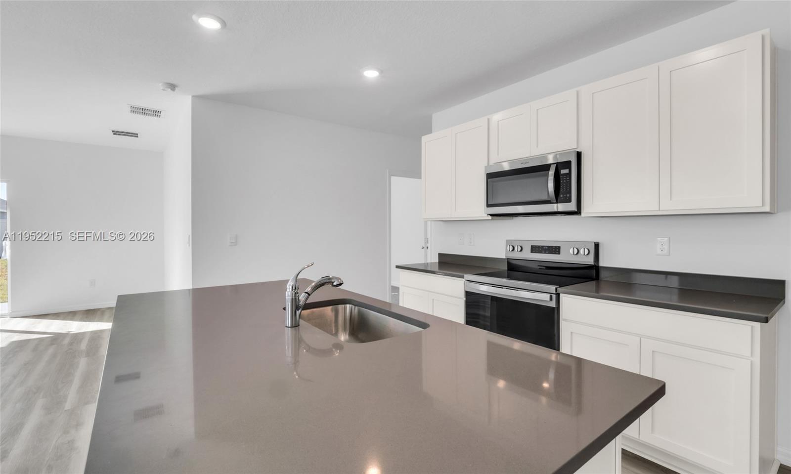 ANGELINE - Residential Lease