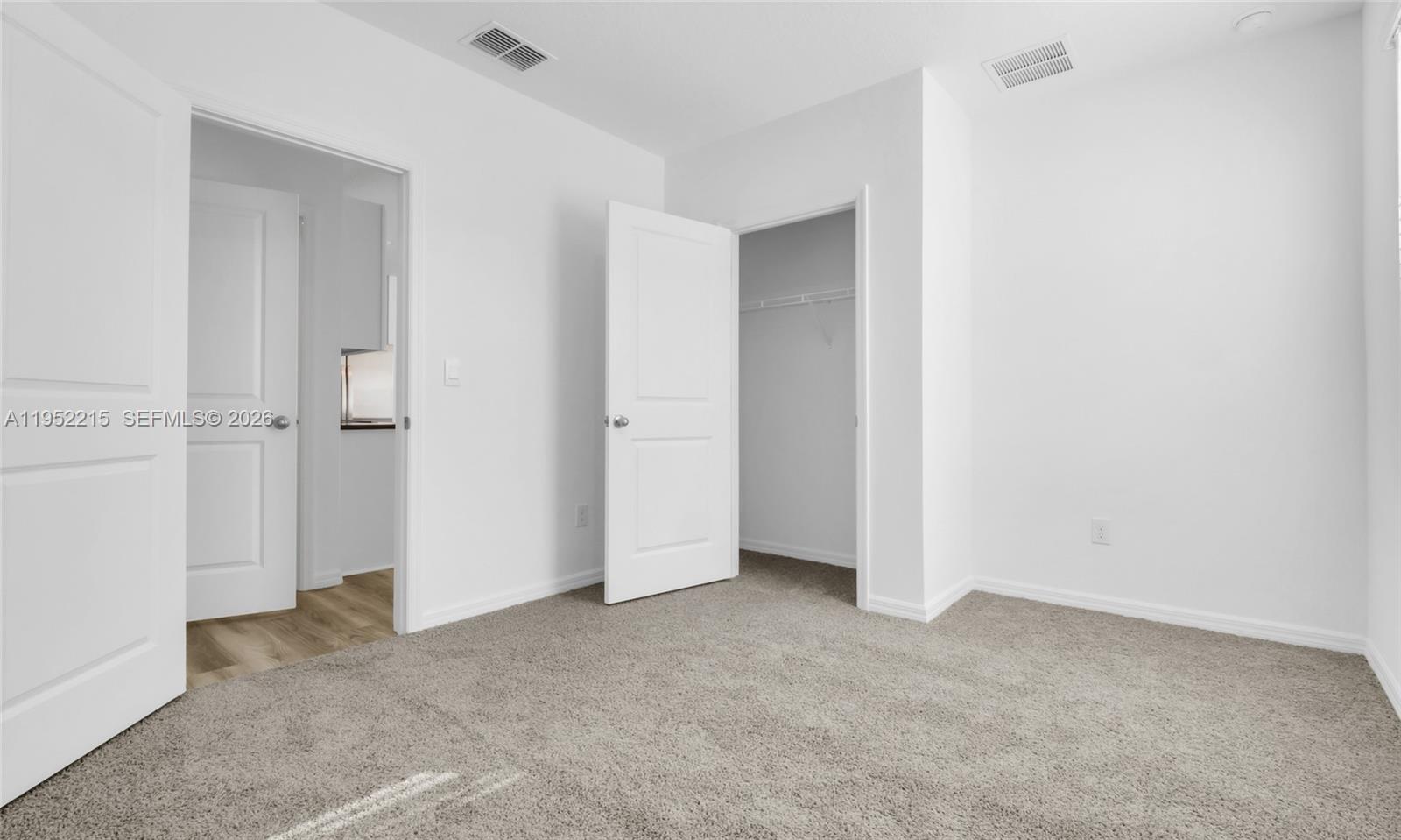 ANGELINE - Residential Lease