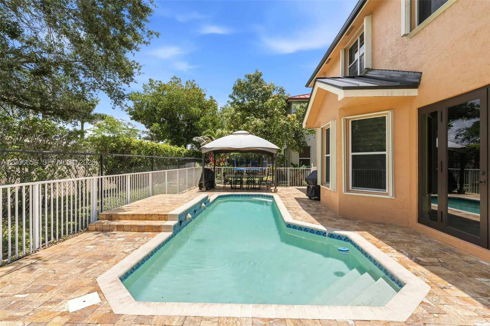 SILVER SHORES (PARCELS A - Residential
