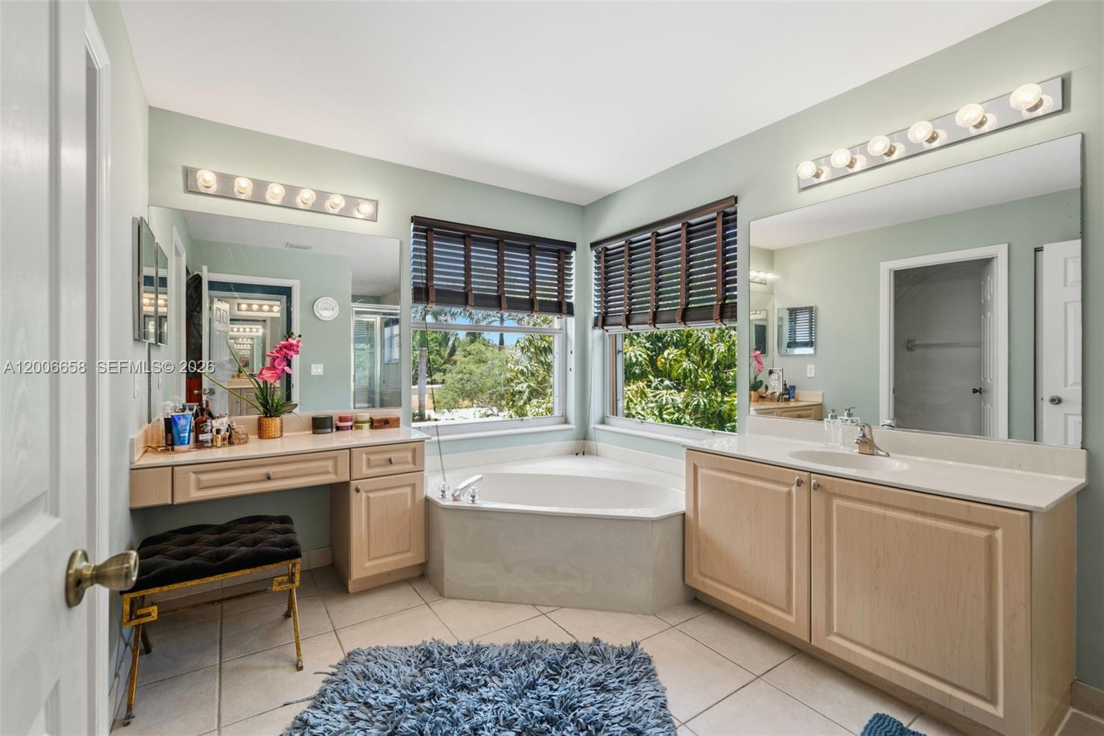 SILVER SHORES (PARCELS A - Residential