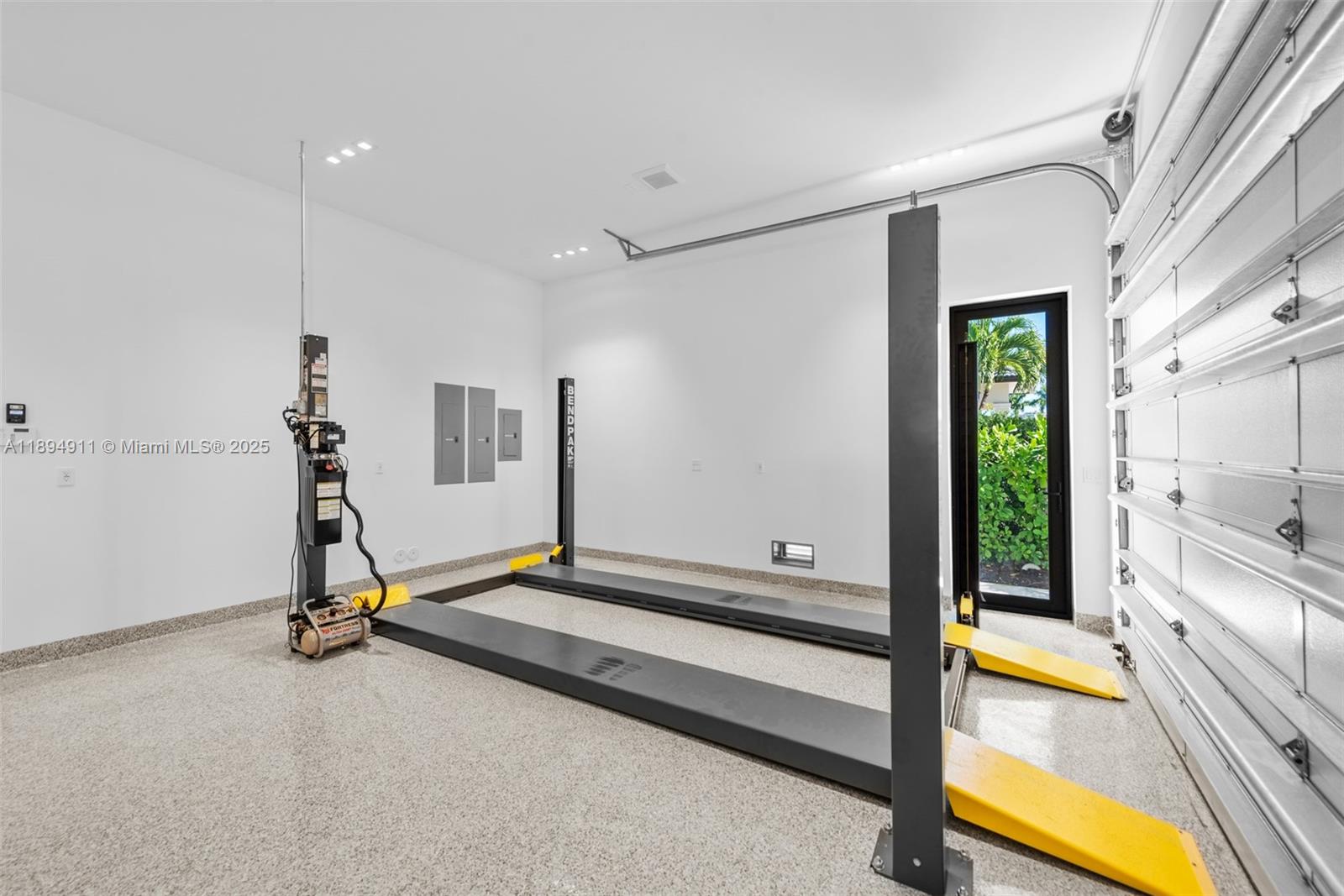 GOLDEN ISLES SEC - Residential