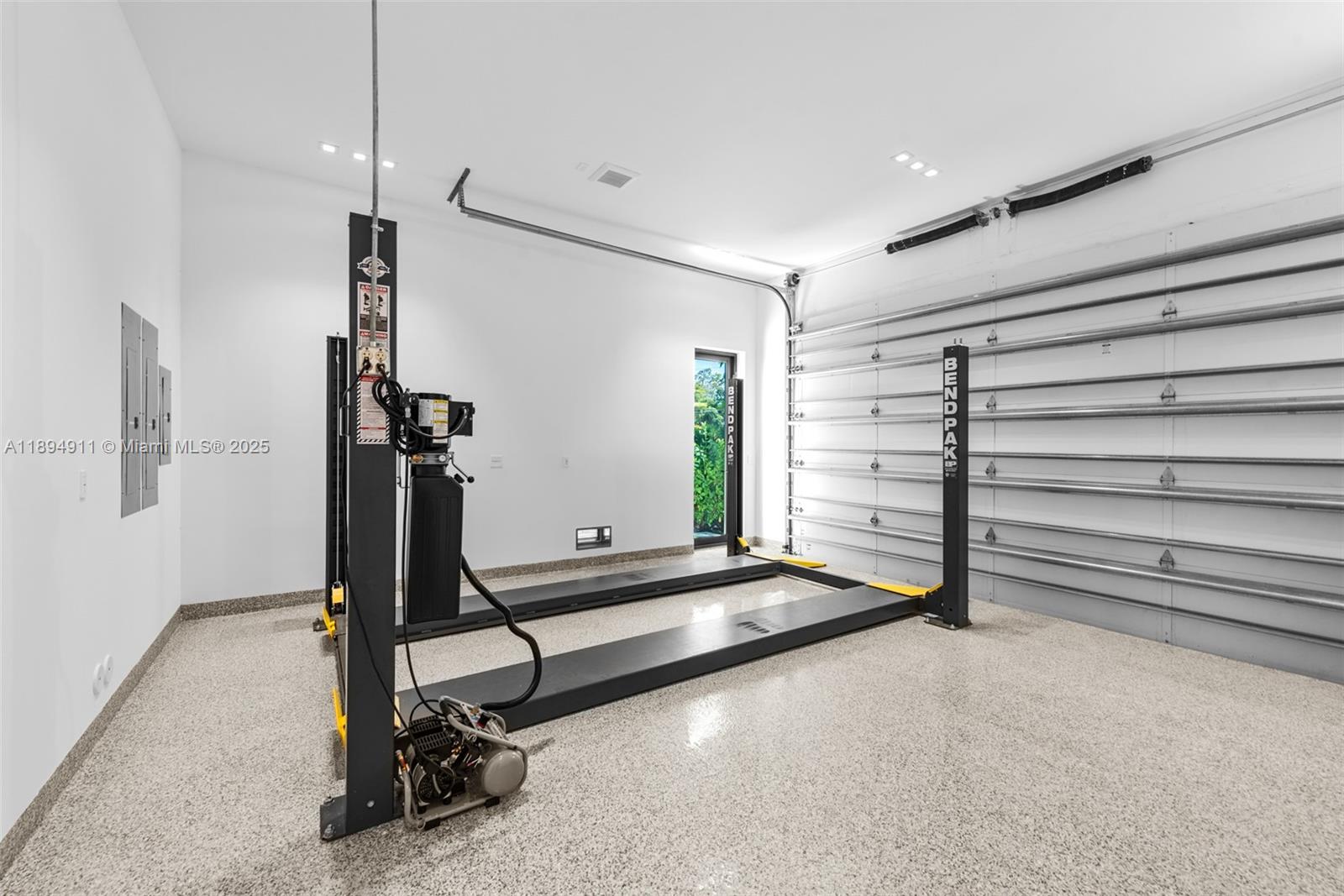 GOLDEN ISLES SEC - Residential