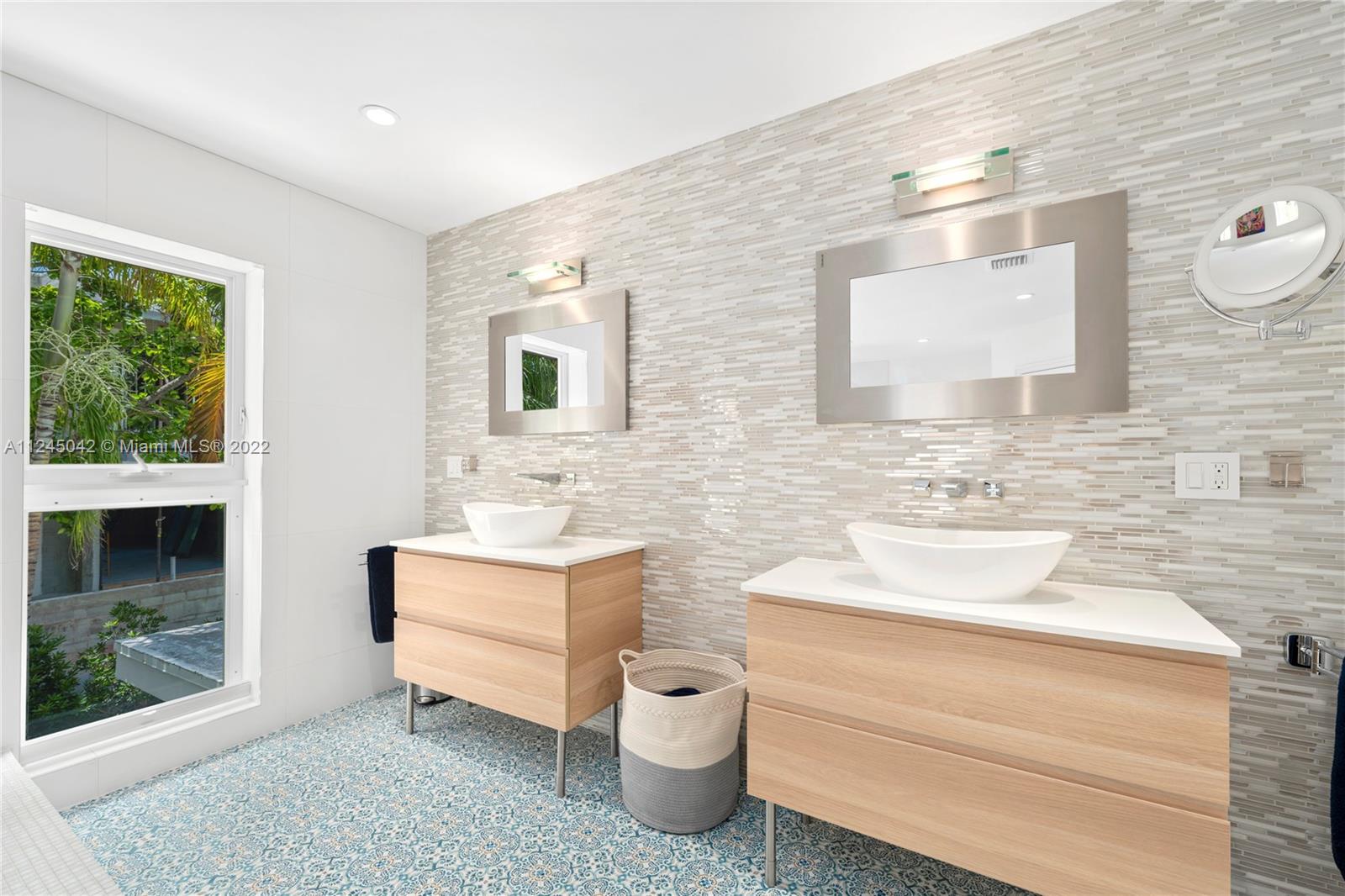 NAUTILUS SUB - Residential