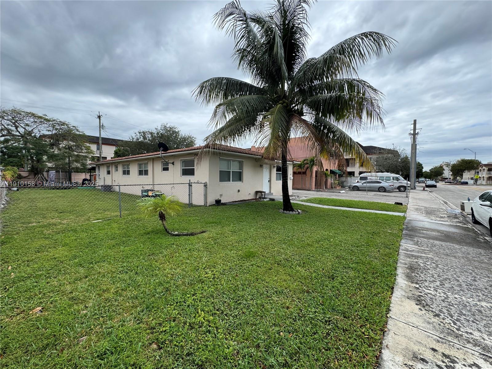 HIALEAH 4TH ADDN - Residential Lease