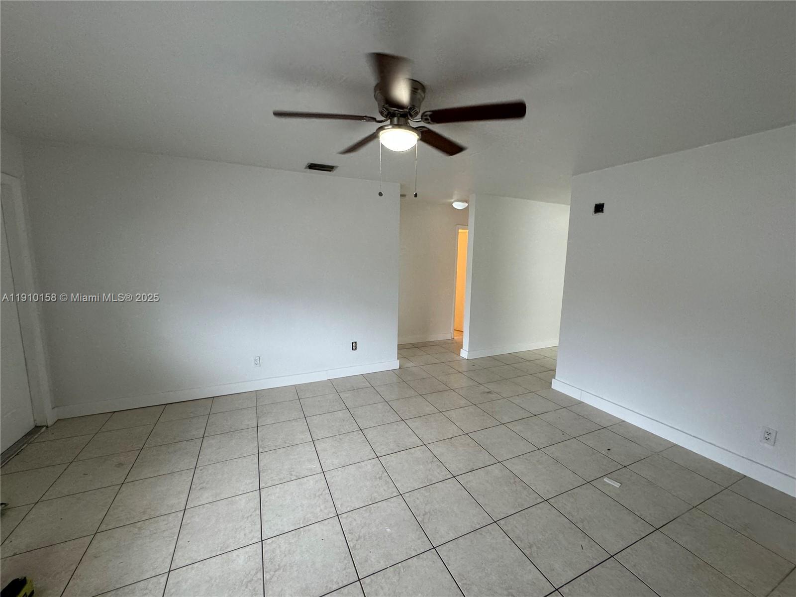 HIALEAH 4TH ADDN - Residential Lease