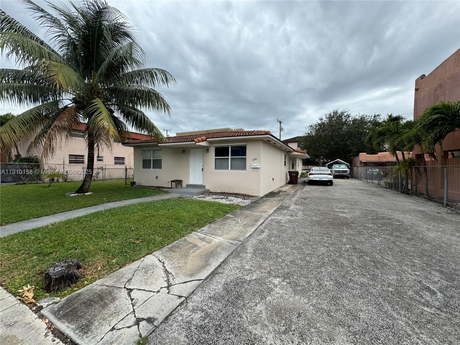 HIALEAH 4TH ADDN - Residential Lease