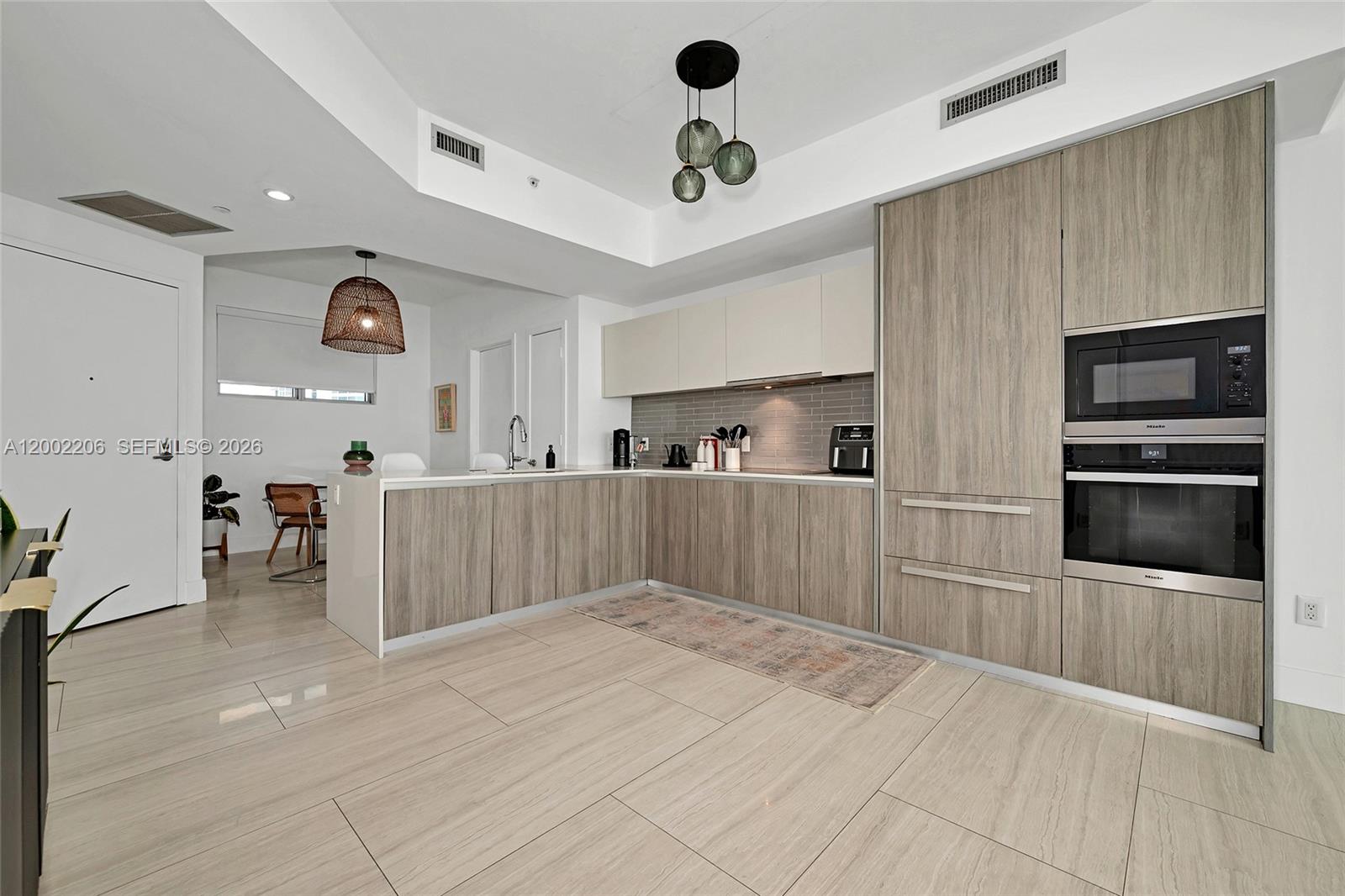 BISCAYNE BEACH CONDO - Residential