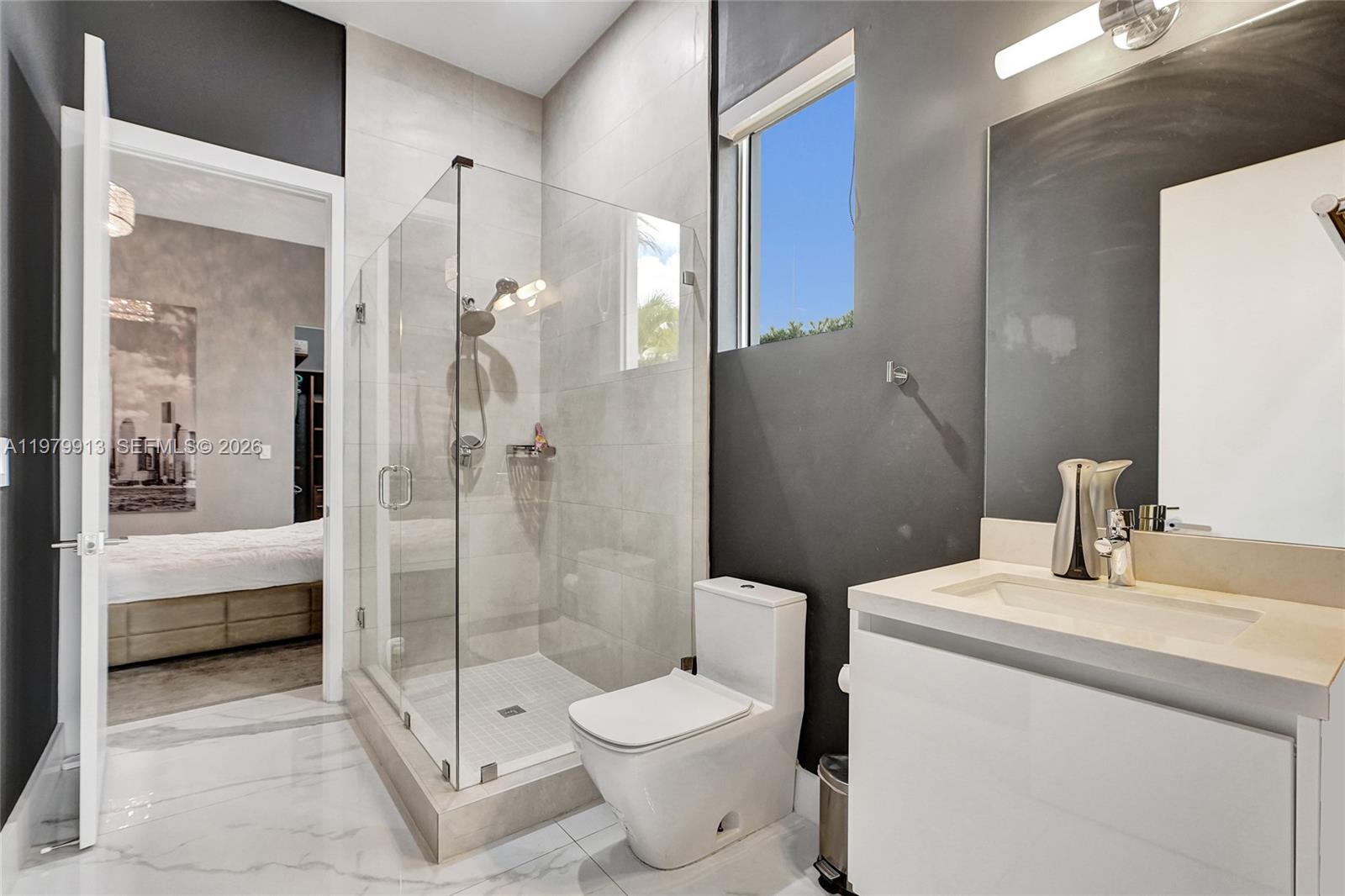 DORAL COMMONS RESIDENTIAL - Residential Lease