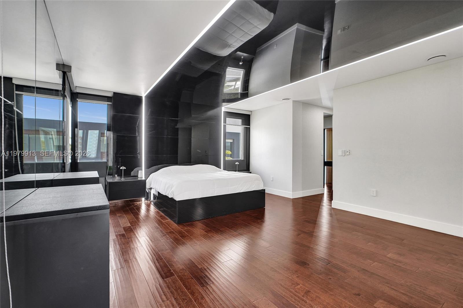 DORAL COMMONS RESIDENTIAL - Residential Lease