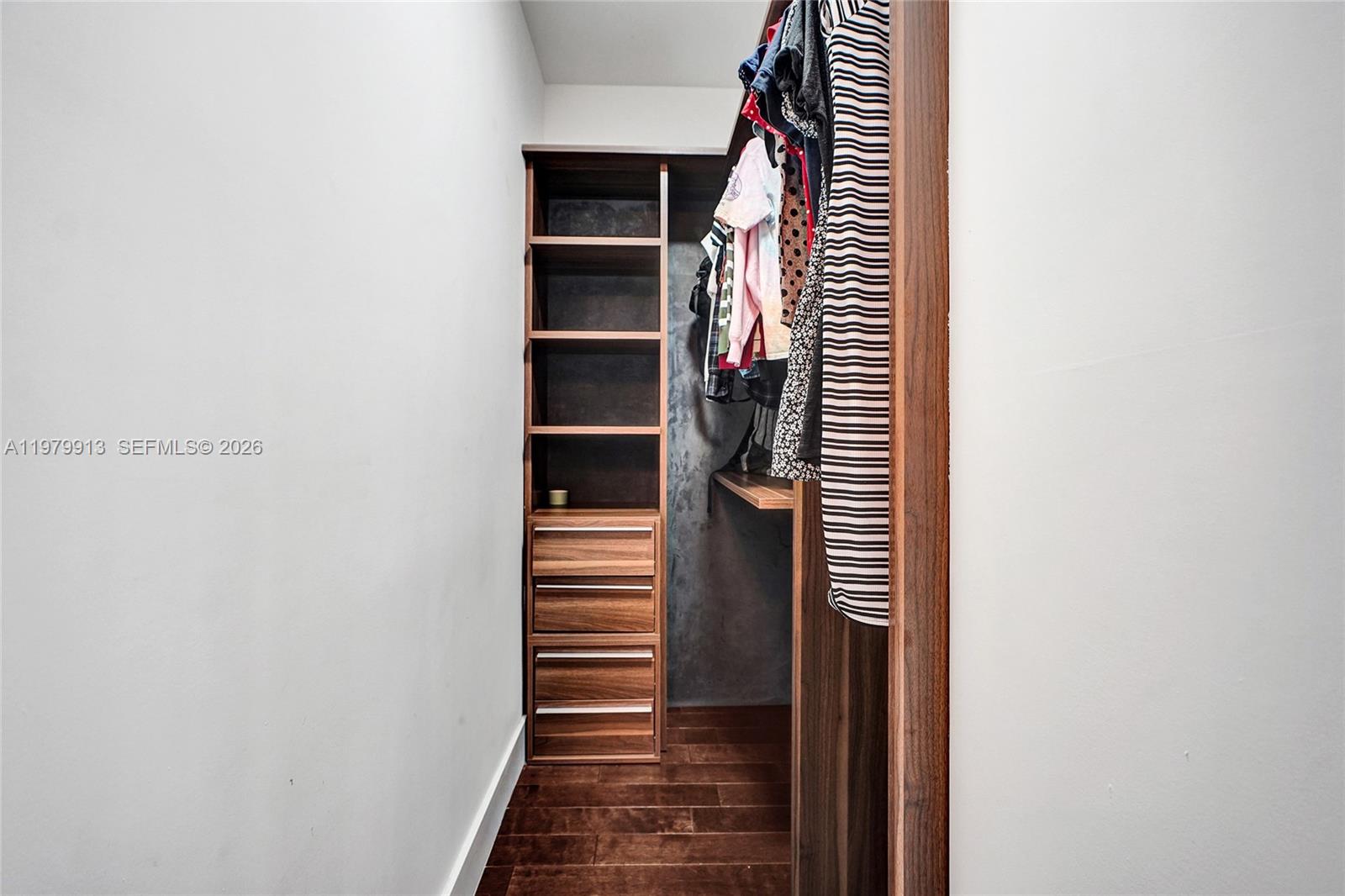 DORAL COMMONS RESIDENTIAL - Residential Lease