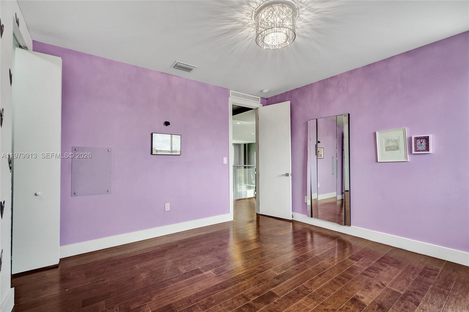 DORAL COMMONS RESIDENTIAL - Residential Lease