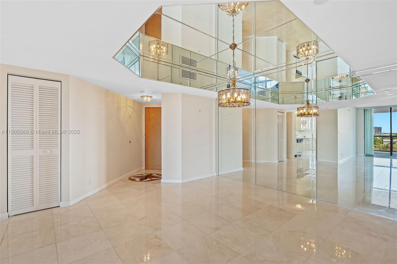 HARBOR TWS AT THE WATERWA - Residential