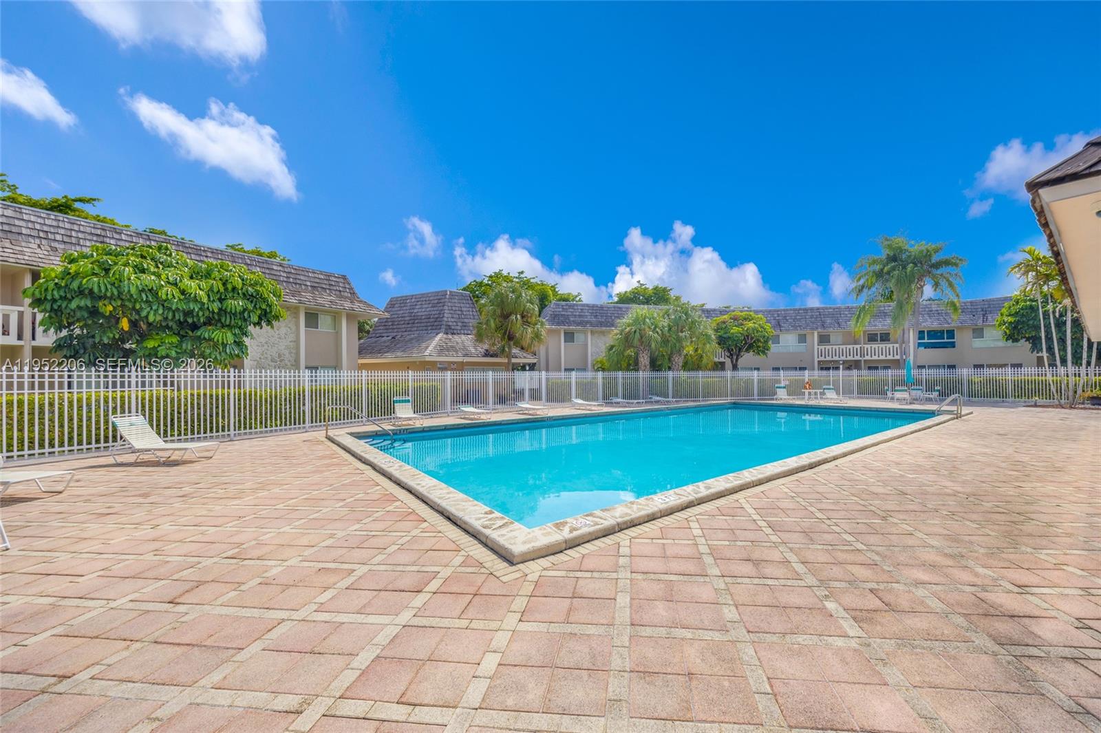 View photos, virtual tours, details... 7480 Miami Lakes Dr G105