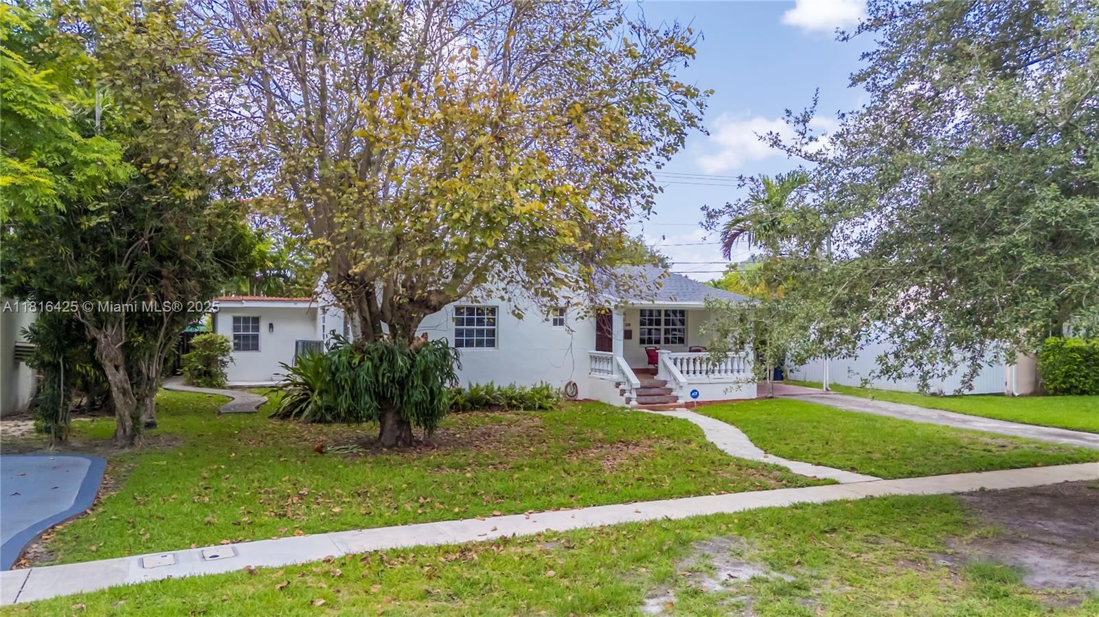 1110 Falcon Ave