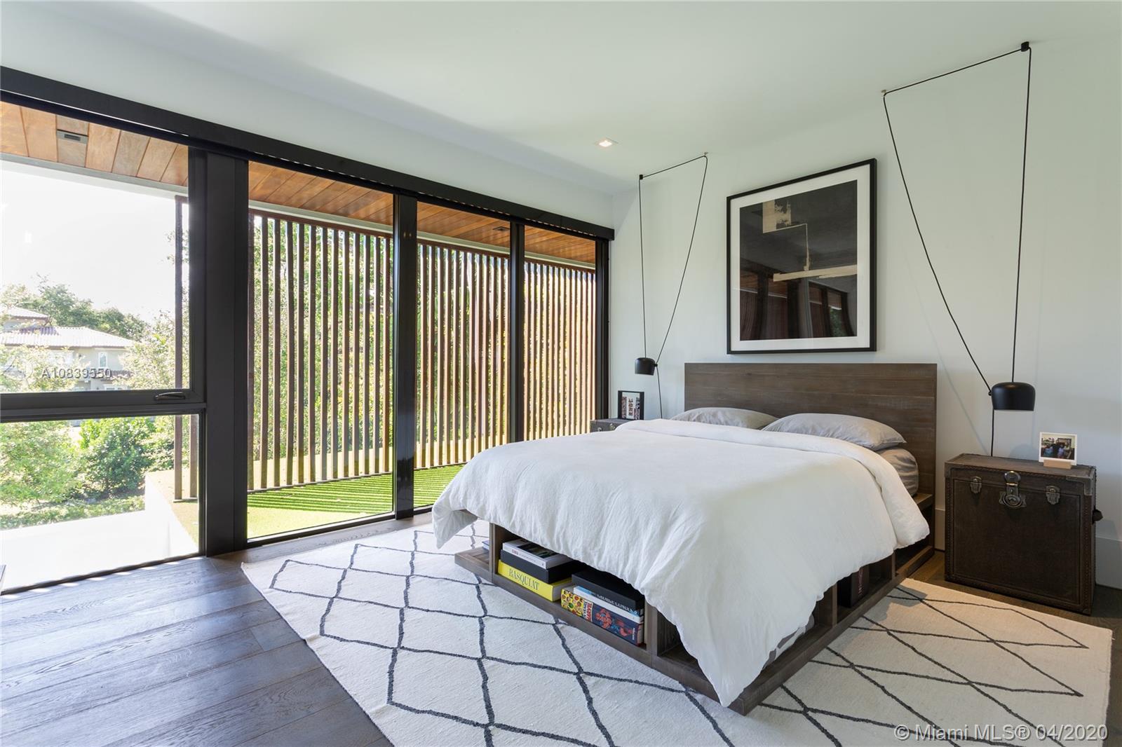 GRANADA PARK - Residential