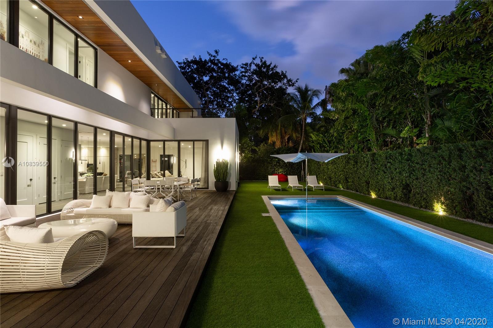 GRANADA PARK - Residential