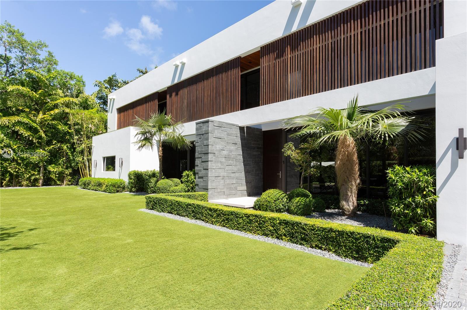 GRANADA PARK - Residential