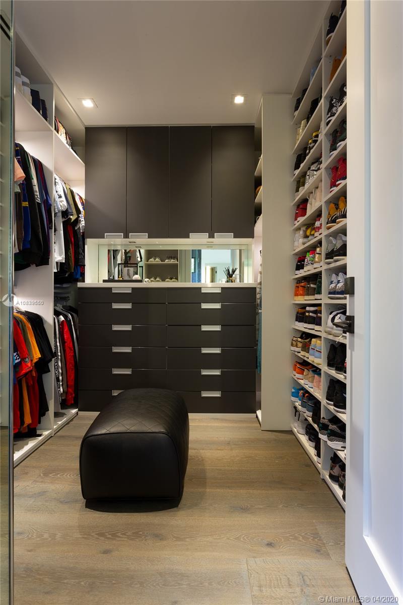 GRANADA PARK - Residential