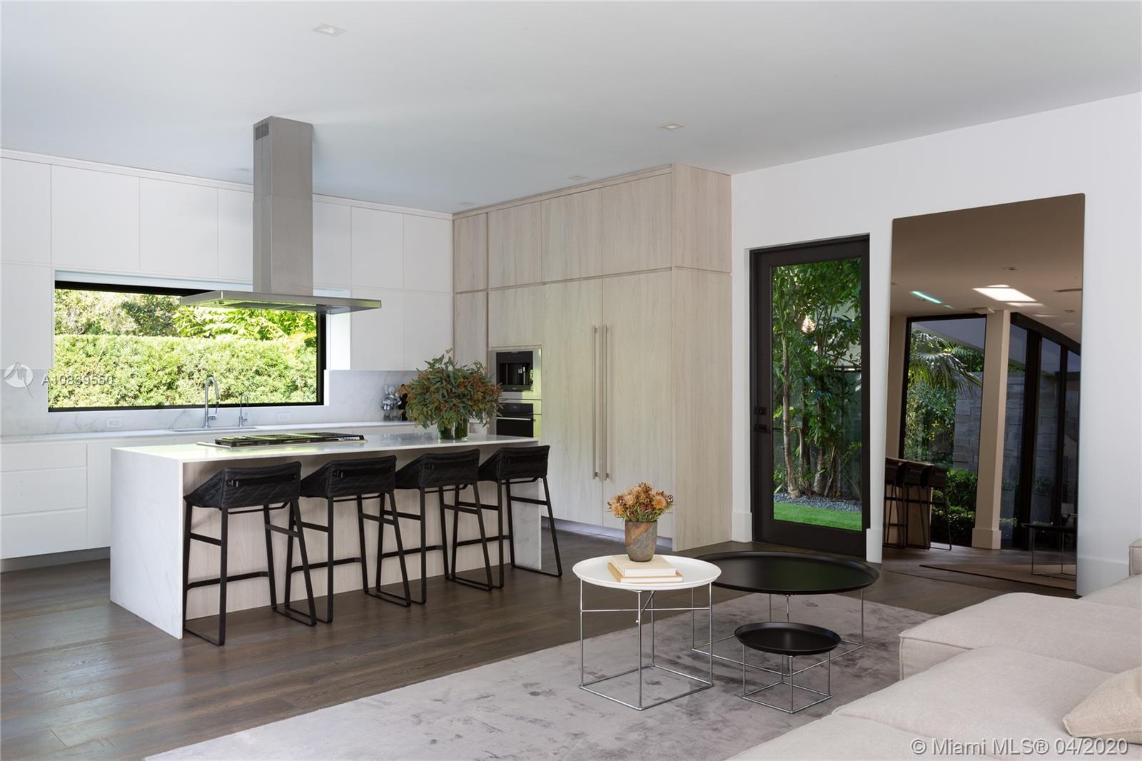 GRANADA PARK - Residential