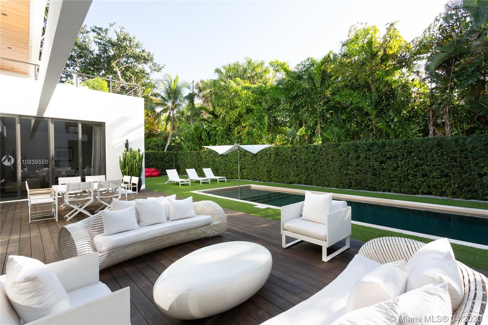 GRANADA PARK - Residential