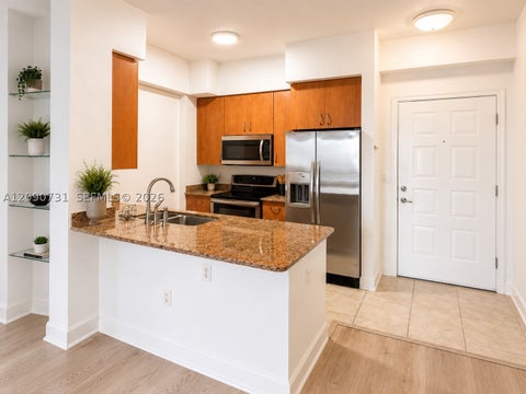 Photo of 1830 Radius Dr #1118, Hollywood, FL 33020 (MLS # A12090731)
