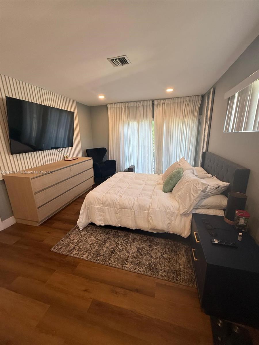 SANDPEBBLES TOWNHOUSE CON - Residential