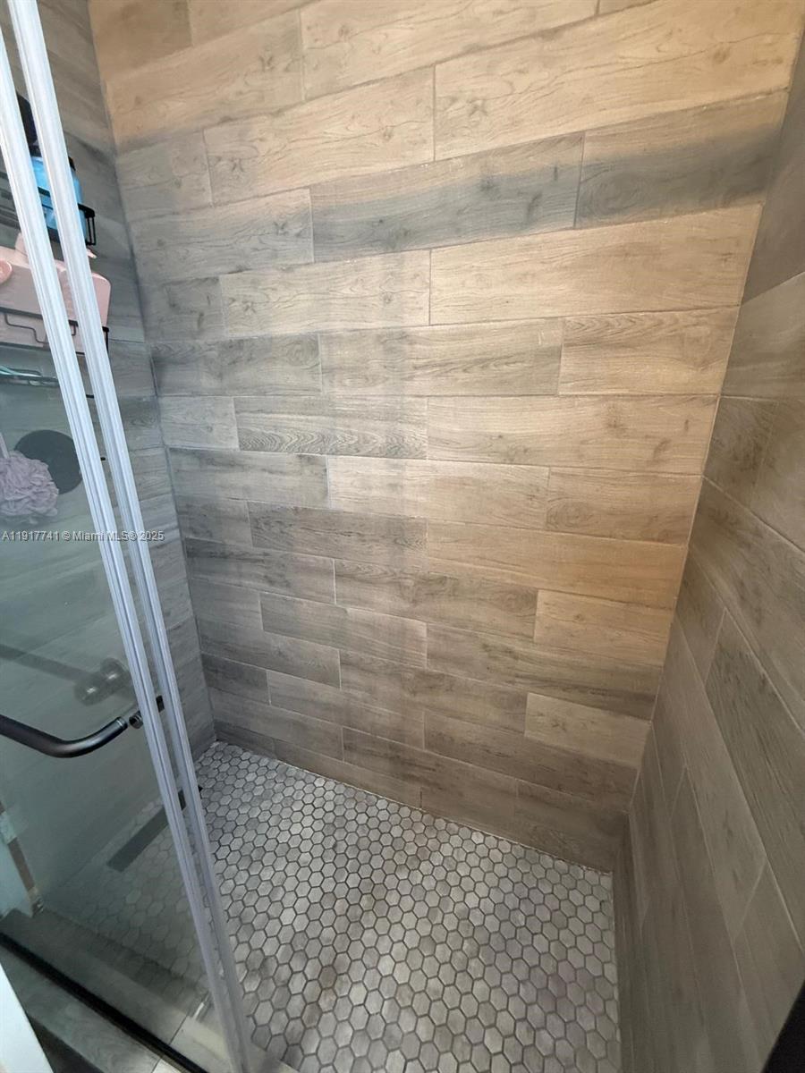 SANDPEBBLES TOWNHOUSE CON - Residential