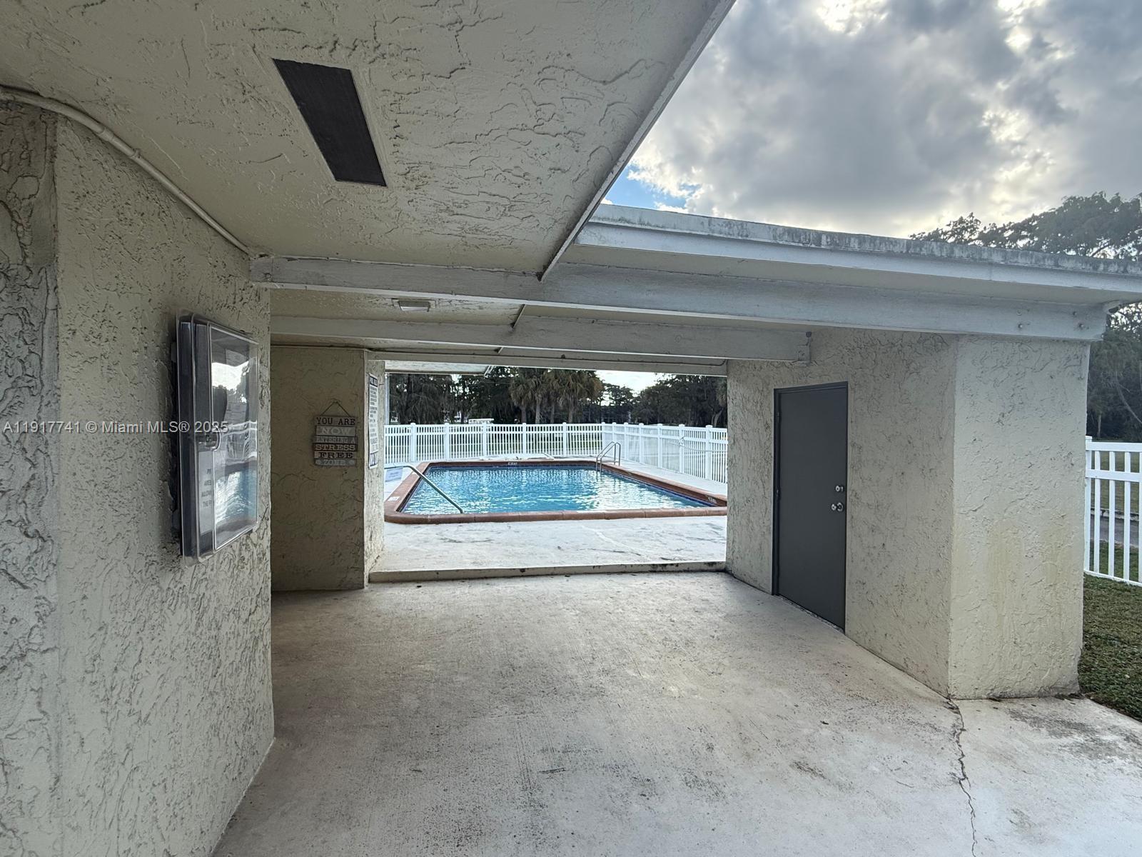 SANDPEBBLES TOWNHOUSE CON - Residential