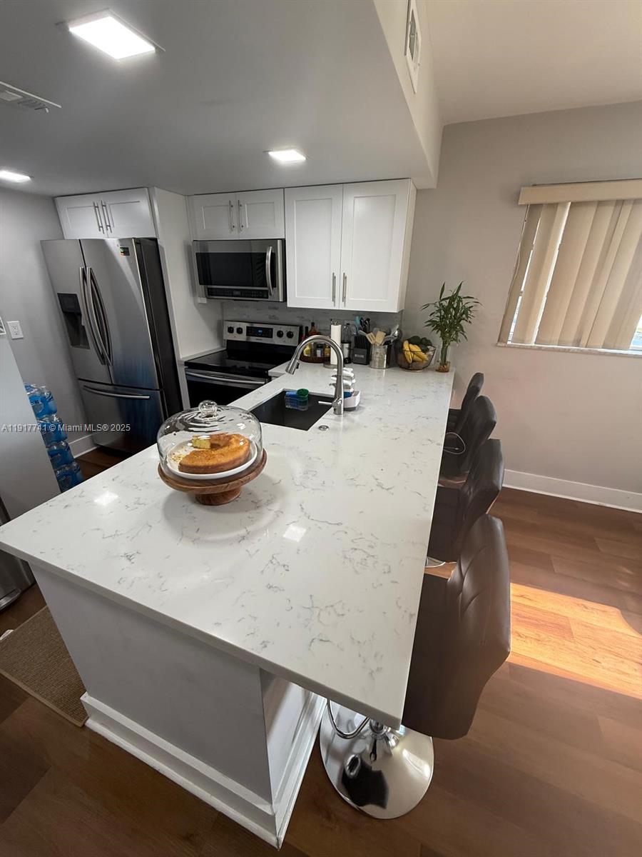 SANDPEBBLES TOWNHOUSE CON - Residential