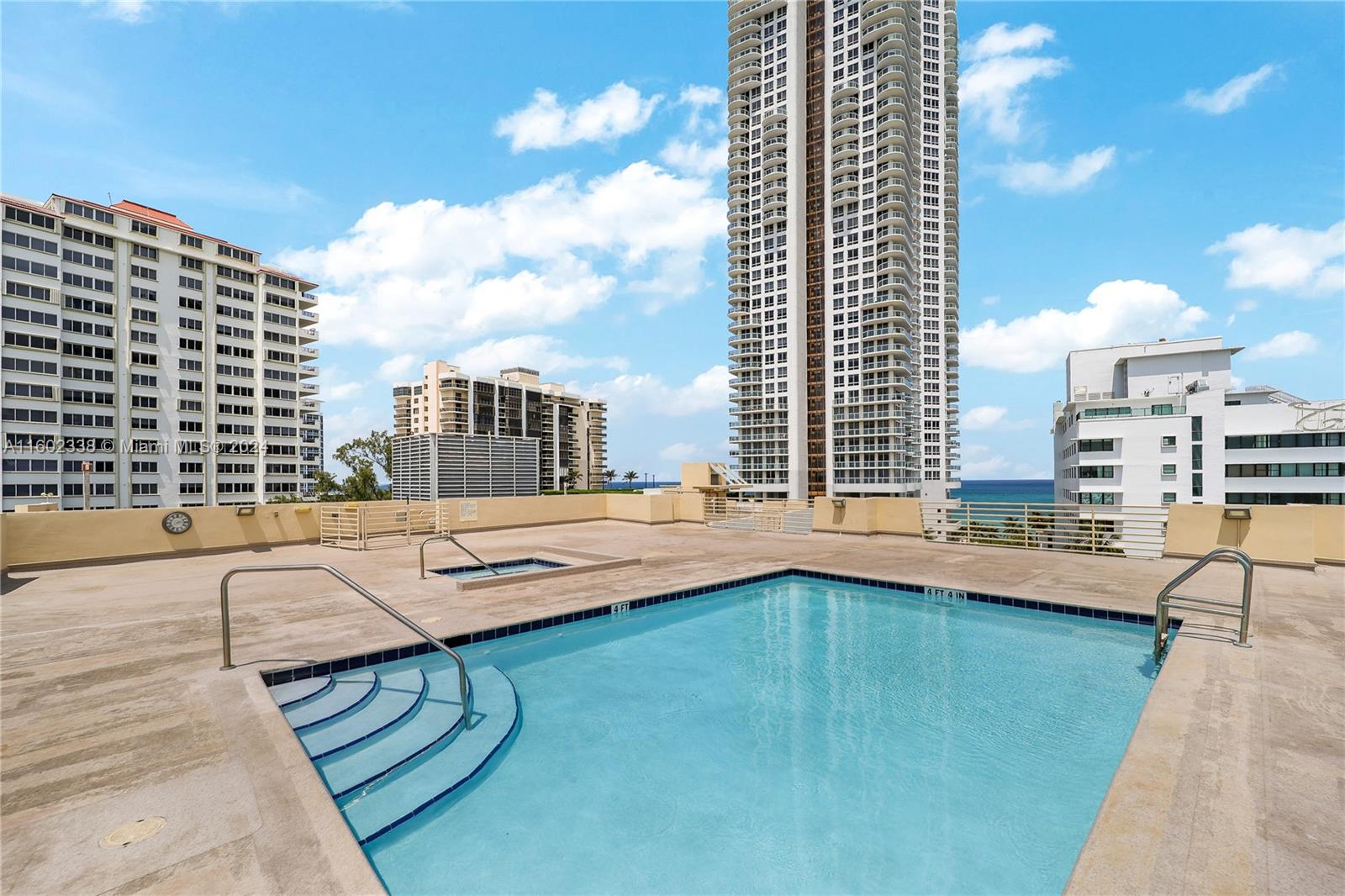 CASABLANCA VILLAS CONDO - Residential Lease