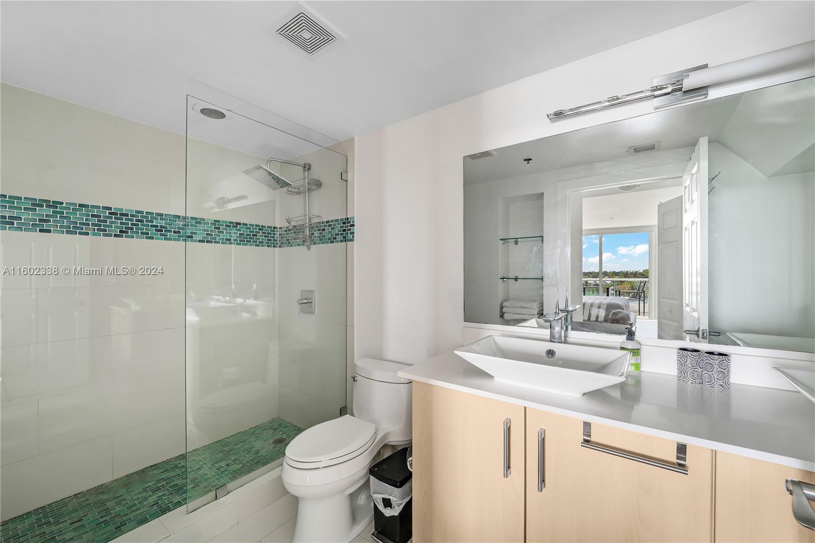 CASABLANCA VILLAS CONDO - Residential Lease