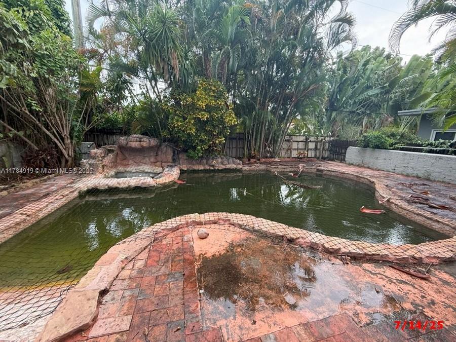 PALM VIEW SUB - Residential