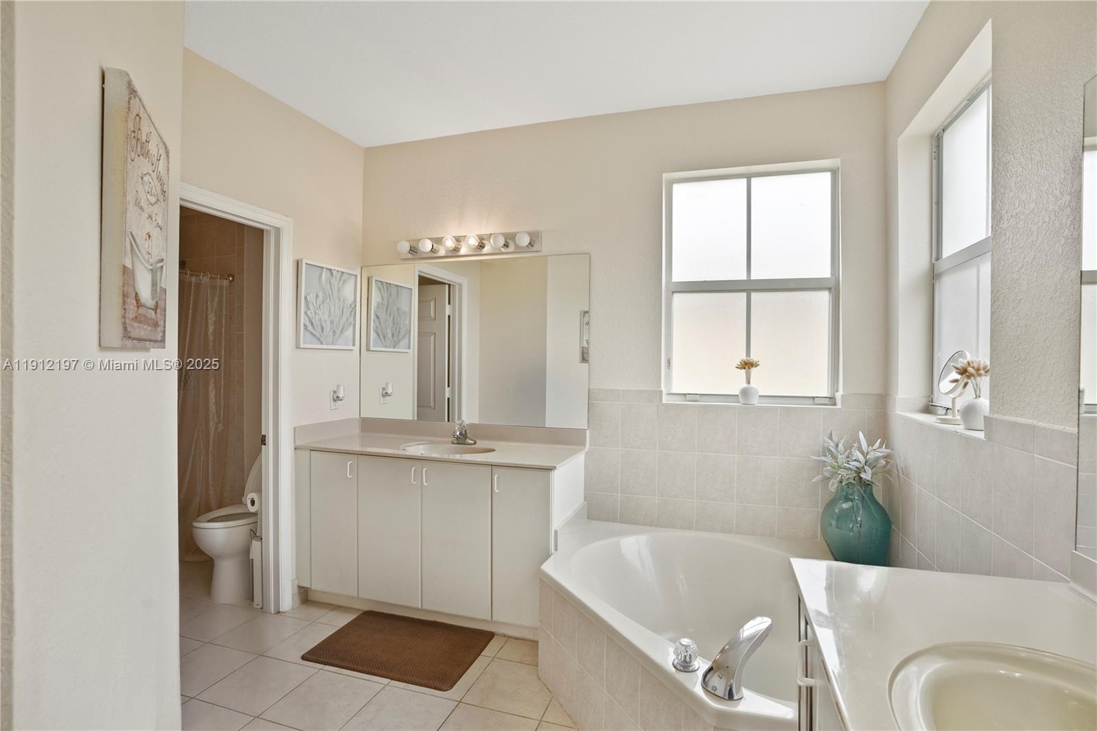 CENTURY BREEZE - Residential