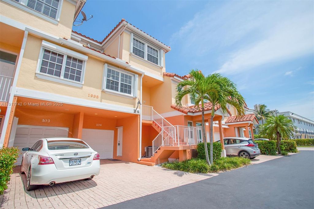 Photo of 1998 NE 7th St #104, Deerfield Beach, FL 33441 (MLS # A11917742)