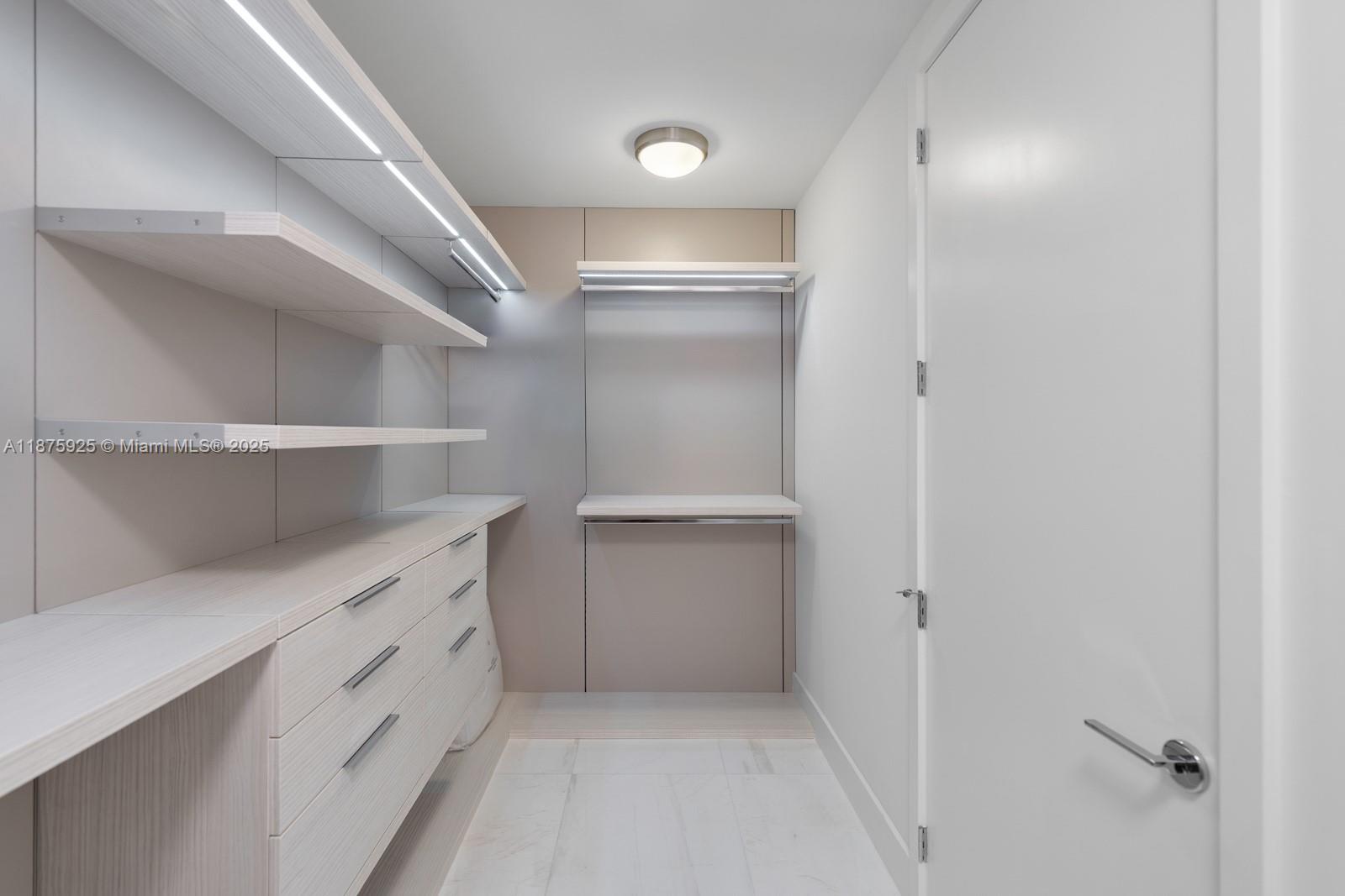 OCEANA BAL HARBOUR CONDO - Residential