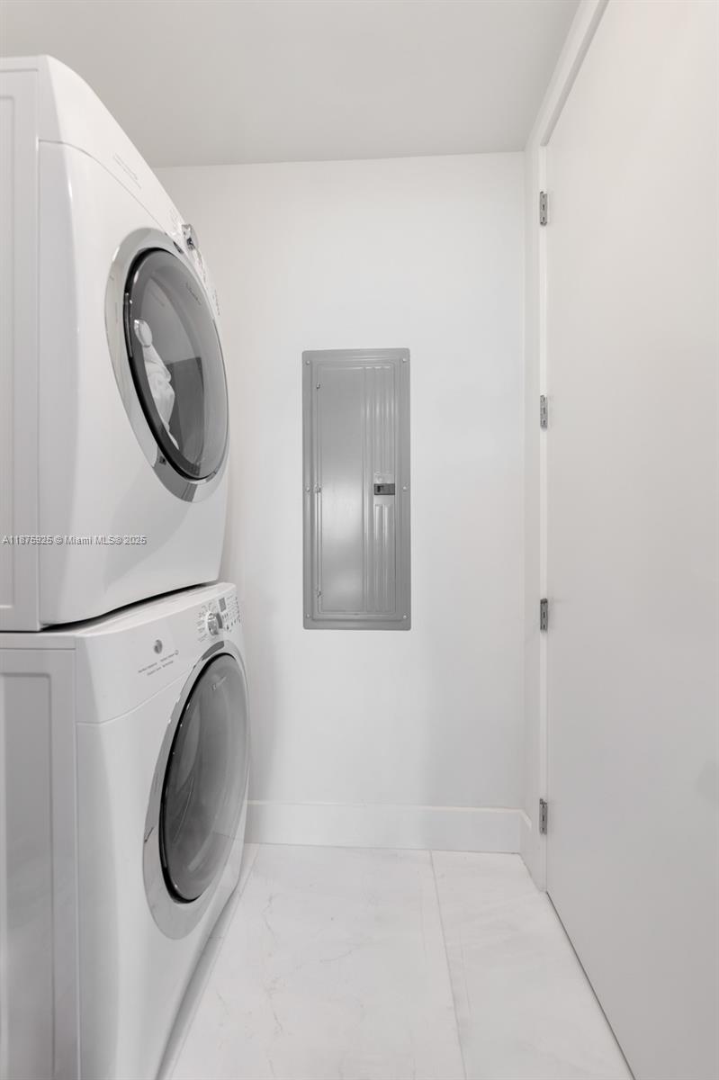 OCEANA BAL HARBOUR CONDO - Residential