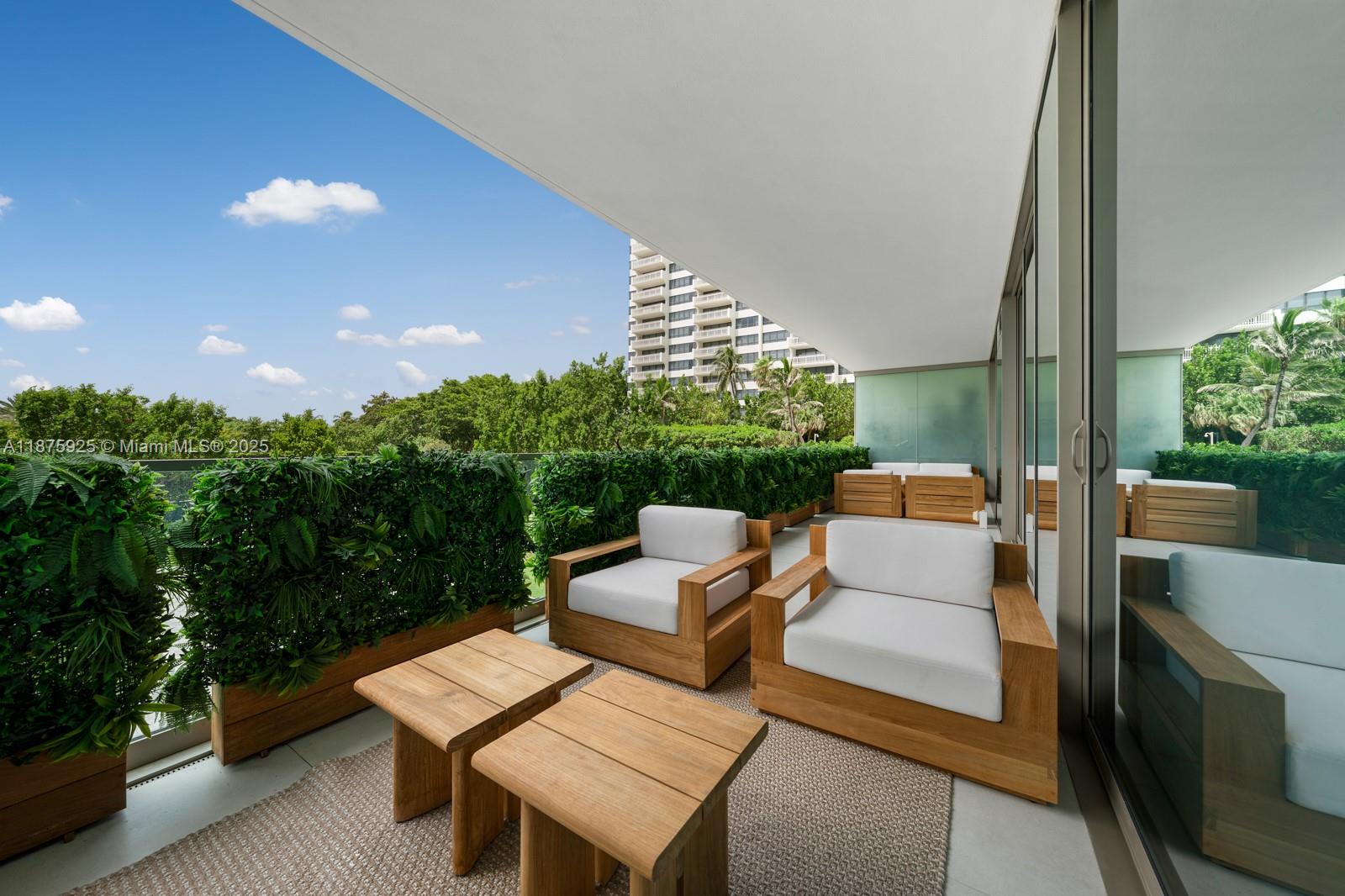 OCEANA BAL HARBOUR CONDO - Residential